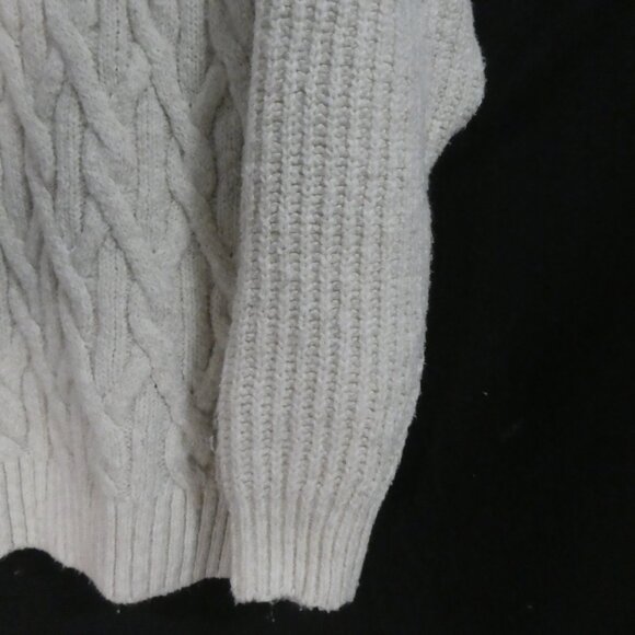 Cream Turtleneck Sweater | xl - extra large - Picture 8 of 16